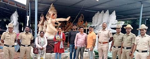 police raided Pop Ganesha murthy preparing center