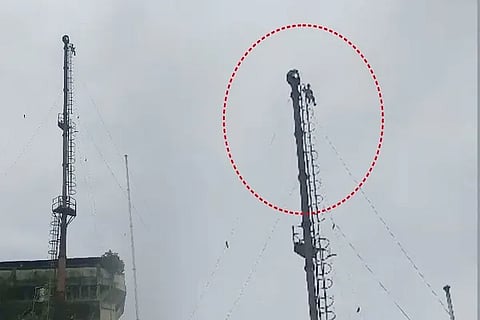 bihar husband climb
