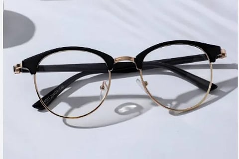 eyeglasses