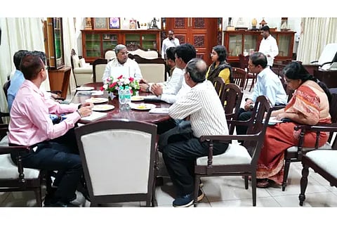 CM Siddaramaiah discuss with central drought study team