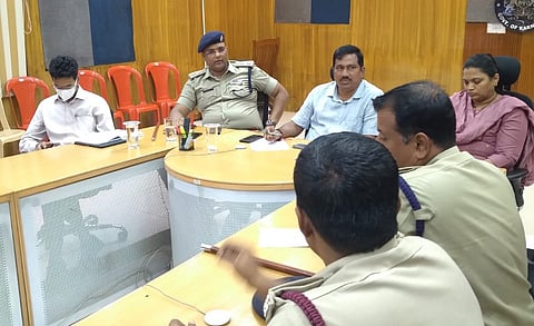 dc office meeting