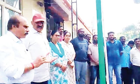 ಚಿತ್ರ 15ಎಸ್ ಡಿ ಪಿ