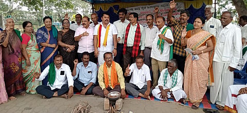 Cauvery protest by Negilayogi Social Service Organization mandya