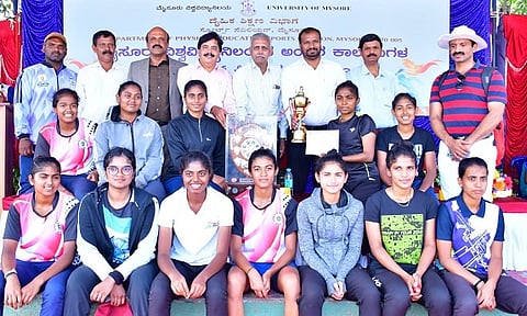 Comprehensive award to Mysore University and Terasian College