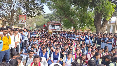 Students-strike.