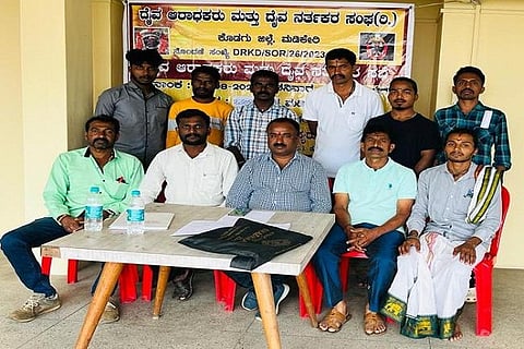 Meeting of the Association of Divine Worshippers, Divine Dancers