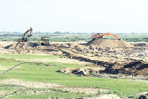 Sand Mafia