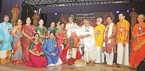 Scholar Dr. R. Visweswaran was awarded 'Veena Vaggeya Vibhushan'