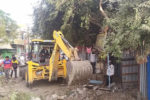Tikota, clearance of roadside shops, Tehsildar, Collector order,