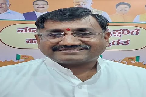 bjp yuva morcha dist president m.b.harikrishna