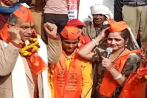 seema haider singh ram bhajan hanuman chalisa greater noida