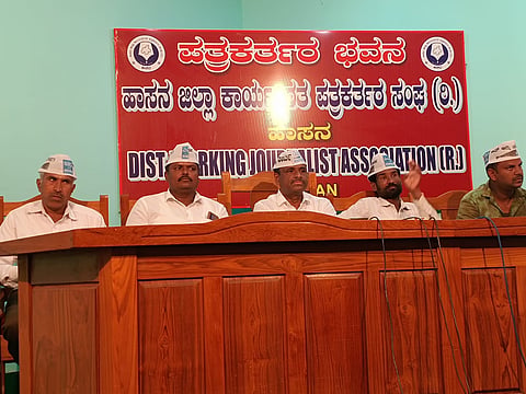 ಮೇಲ್ಸೇತುವೆಯಲ್ಲಿ ಸಂಚಾರಕ್ಕೆ ಮುಕ್ತವಾಗಲಿ:ಪ್ರತಿಭಟನೆಯ ಎಚ್ಚರಿಕೆ