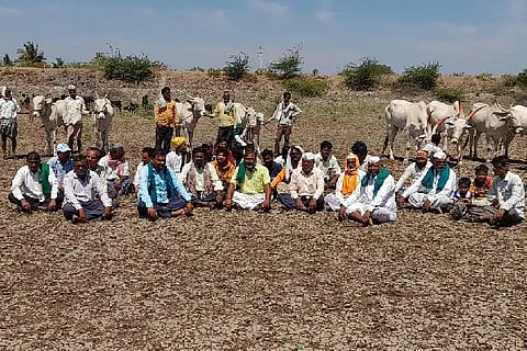 Cattle, water problem, devahipparagi, chimmalagi, protest,