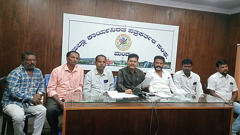 SC, ST Contractors Association press conference mandya