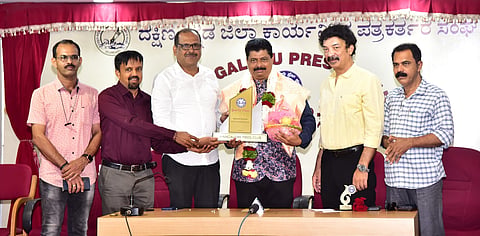 press club11111111