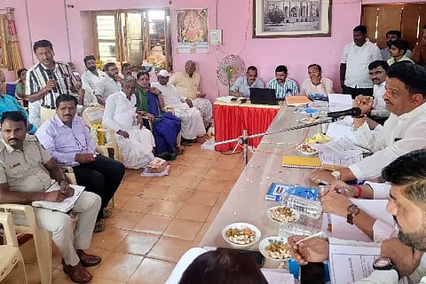 MLA Ashoka Managuli, Khadak Warning, Alamela, Officers, People's Problem,