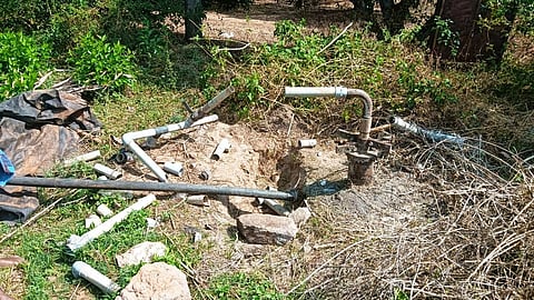 Kailancha-Ph-001-Ane Neeru Thenginkal Story-Photo Dammage Former Borewell -11-4-2024