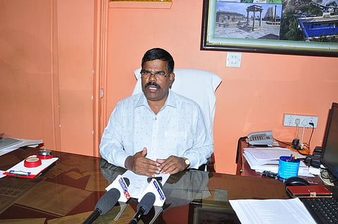 ಶಾಲಾ ವಾಹನಗಳ ದಾಖಲಾತಿ ನವೀಕರಿಸಿಕೊಳ್ಳಿ:ಆರ್ಟಿಒ ಅಧಿಕಾರಿ ಮಲ್ಲೇಶ್