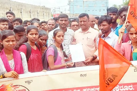 Abvp protest
