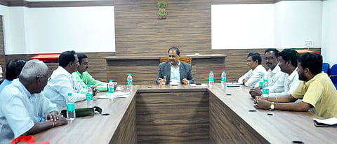hadapada Appanna jaytanti meeting in koppal AC Mahesh malagitti