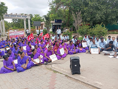 hostel workers protest tender process