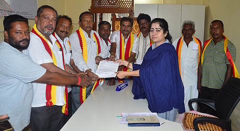 Karave appeals to the state government mandya