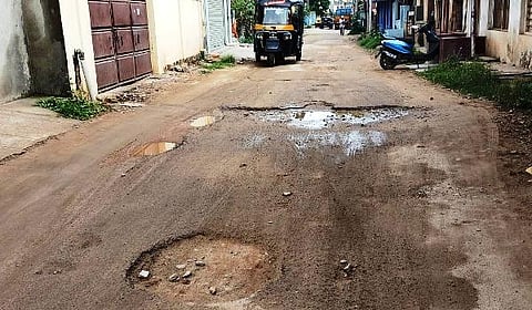 Rmgm-Ph-01-Gundi Samsye Story-Photo Road Gundi Srirama Temple Road -Rmgm - 12-7-2024