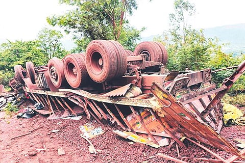Sandur Lorry Flip