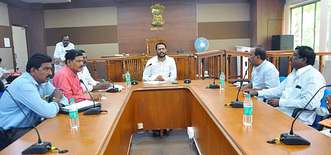 bhramashree narayana guru jayanti meeting koppal adc siddarameshwar