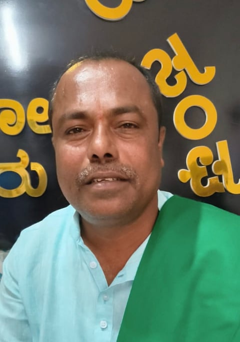 ಹಾಸ್ಟೆಲ್ನಲ್ಲಿ ವಿದ್ಯಾರ್ಥಿಗಳಿಗೆ ಸೌಲಭ್ಯ ಇಲ್ಲ