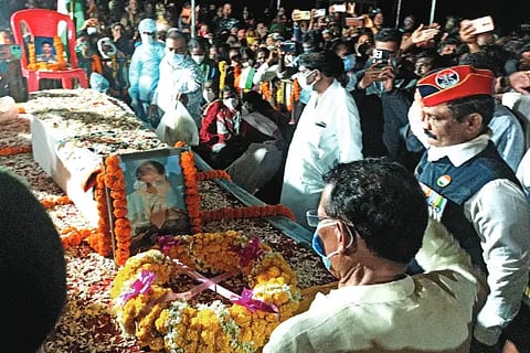 Khajjidoni warrior Hanamantappa is absorbed in Panchabhutas