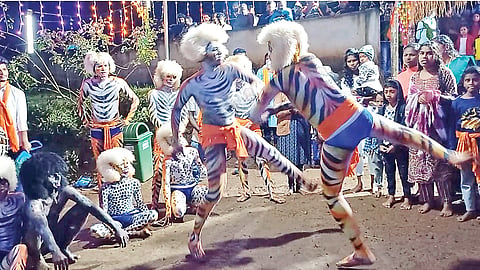 ಚಿತ್ರ 10ಎಸ್ ಡಿ ಪಿ 03.