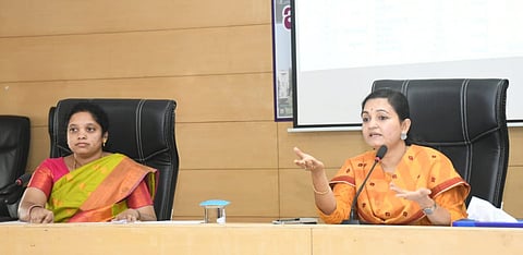 ಜಾಪ್ರಭುತ್ವ ದಿನಾಚರಣೆ ಕುರಿತ ಪೂರ್ವಭಾವಿ ಸಭೆ (4)
