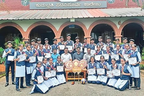 4-ಎಸ್ಕೆಪಿ-1-ಸಮಗ್ರ-ಪ್ರಶಸ್ತಿ-ಪಡೆದ-ಕ್ರೀಡಾಪಟುಗಳು