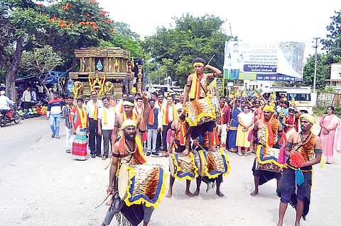 HUN-SEP-6-1(KARNATAKA SAMBHRAMA)