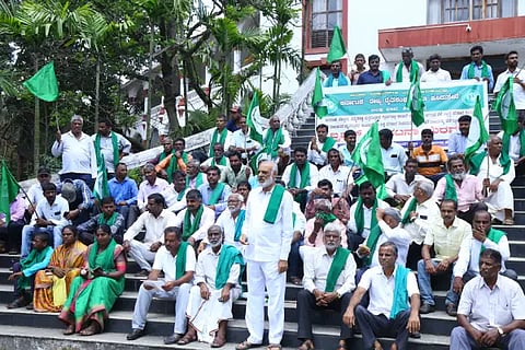 formers protest