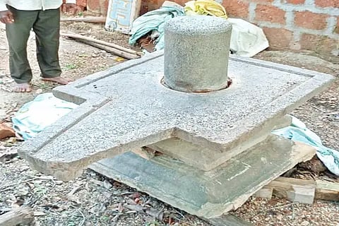 hos shivalinga