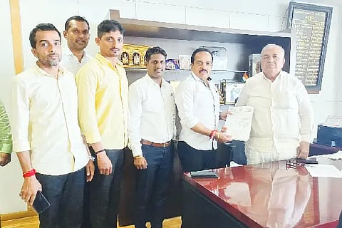 manavi
