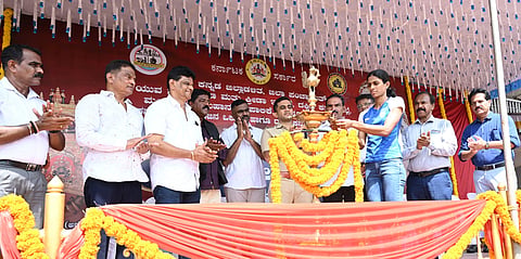 mng-28sep-dasara sports