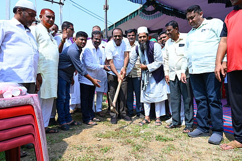 Koppal MP Rajashekhar hitnal hospital stoning ceremony koppal