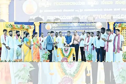 Mbd_Narayan-guru