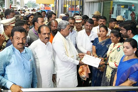 cm cheque
