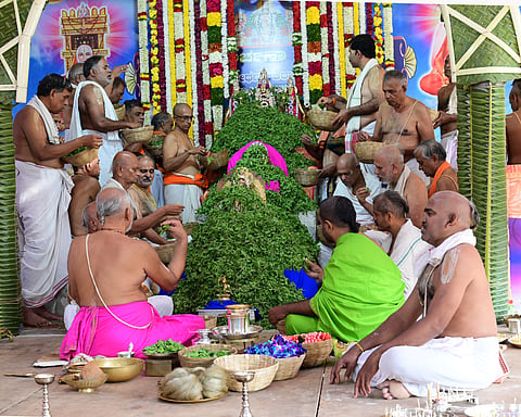 district koppal raghuveer teetrha aradhana mahotsava