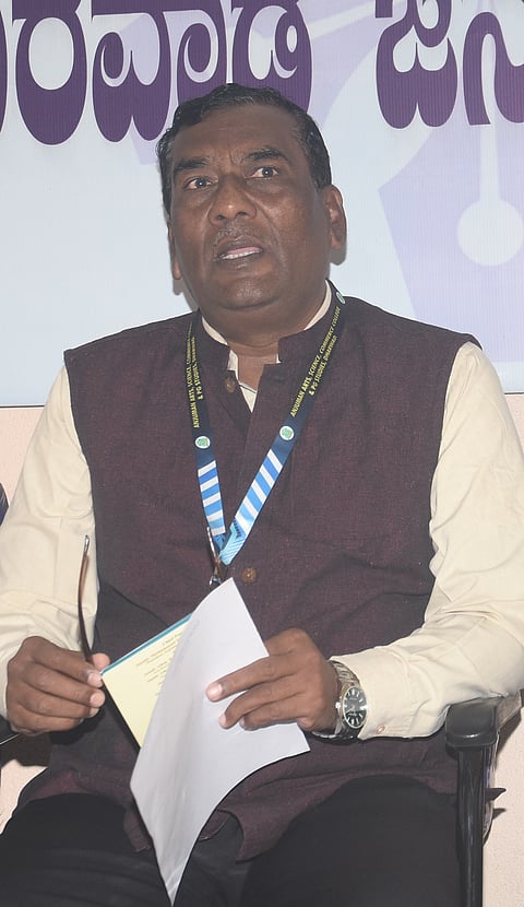 19 Dwd 3 Dr. N.M. Makandar