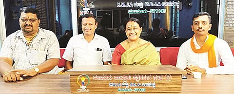 ಗುರಲಿಂಗಜಂಗಮದೇವರ ಮಠದ ಆಡಳಿತಾಧಿಕಾರಿ ಶಿಲ್ಪಾ ಮಂಜುನಾಥ್ ಪಾದಯಾತ್ರೆ ಕುರಿತು ಮಾಹಿತಿ ಒದಗಿಸಿದರು. ಮುಖ್ಯಶಿಕ್ಷಕ ಎಚ್.ಸಿ.ಮಂಜುನಾಥ್, ಮಲ್ಲೇಶ್, ರಾಘವೇಂದ್ರ ಇದ್ದರು.