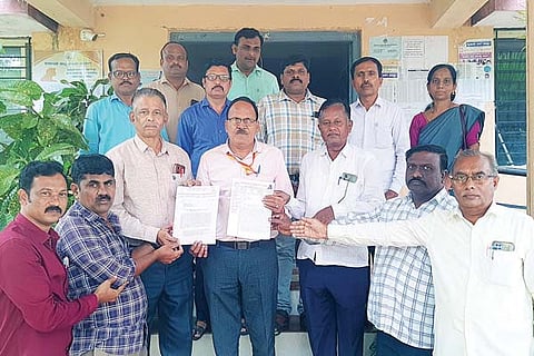 Kudligi Teachers appeal