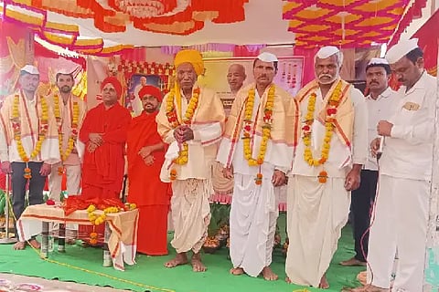 Siddheshwar Sri, Amatananda Swamiji, Revathagaon, Guru Namana, Revathagaon, Walking God, Saint of the Century, Vijayapura, Jnana Yogashram, Sinhagarh Maharaja, Dharwad Sivananda Math, Basavananda Sri, Goda C