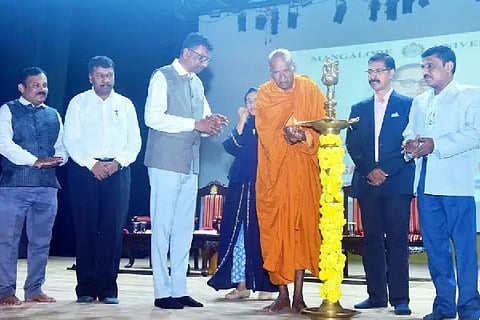 Ull_Buddhadharma