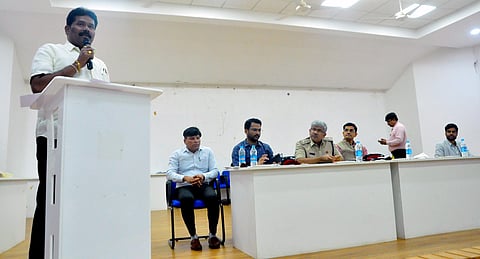 district koppal minister shivaraj tangadagi sslc results meeting