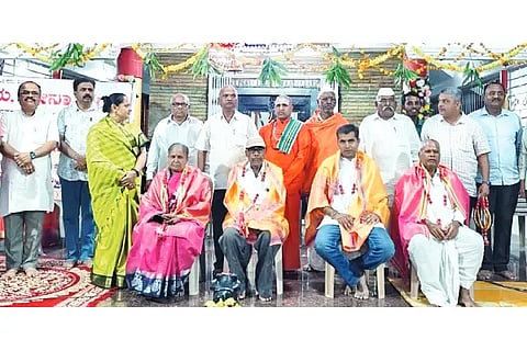 Guru is important for achieving goals